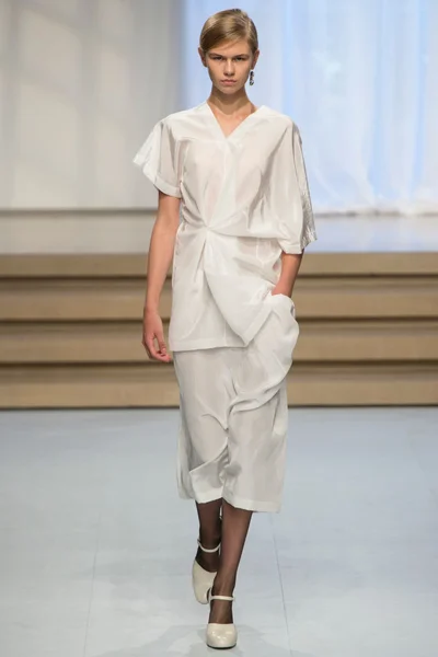 Look 34